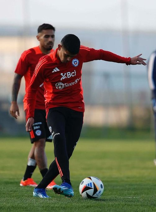 esteban pavez es liberado de la roja