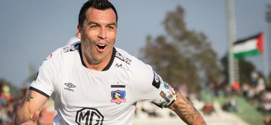 esteban paredes critica a la u